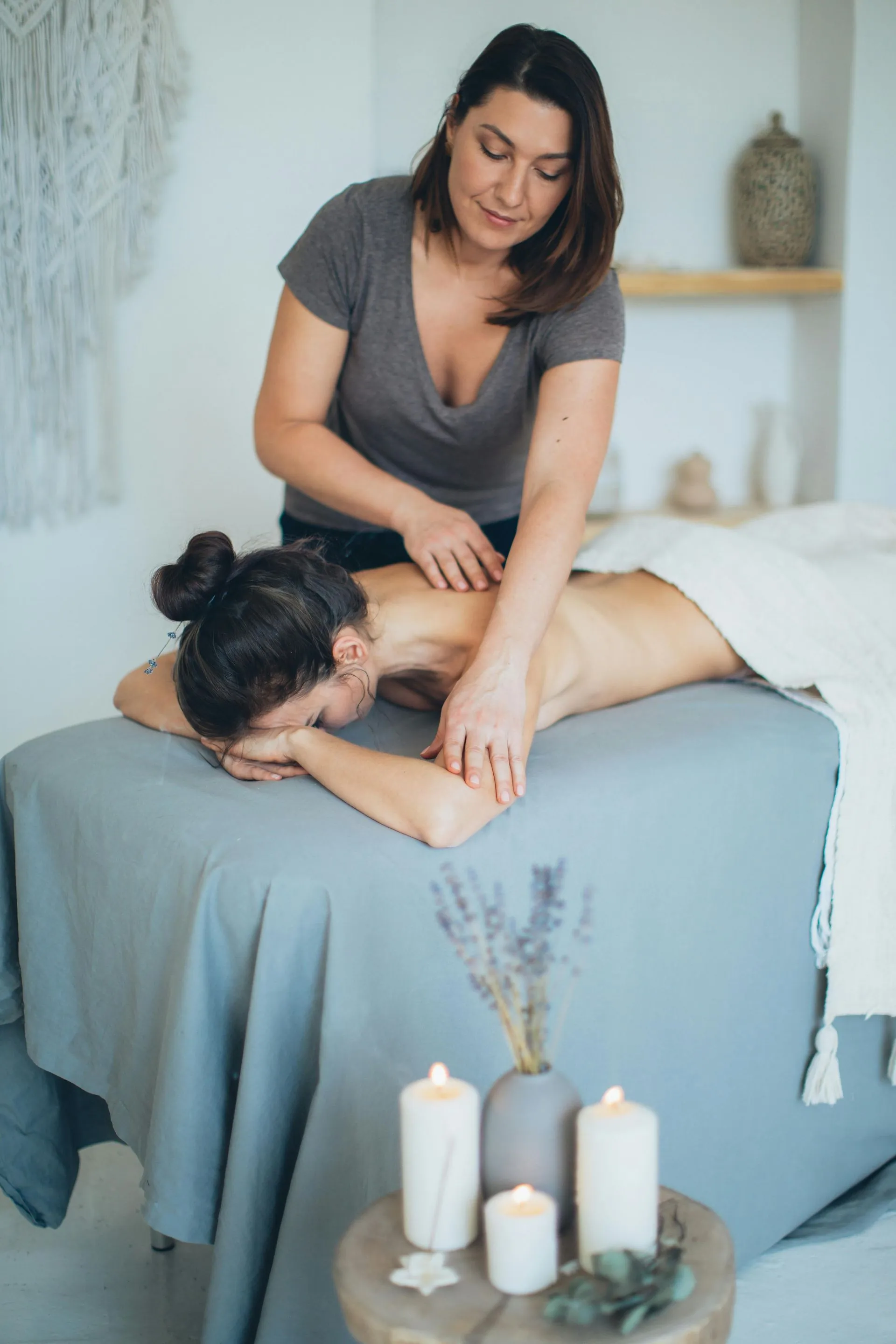Massaggio professionale rilassante e drenante